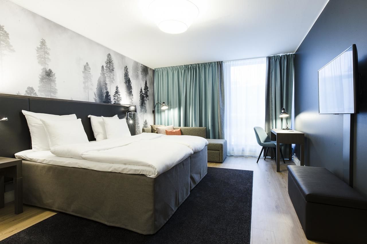 Отель Hotel Sveitsi Хювинкяя